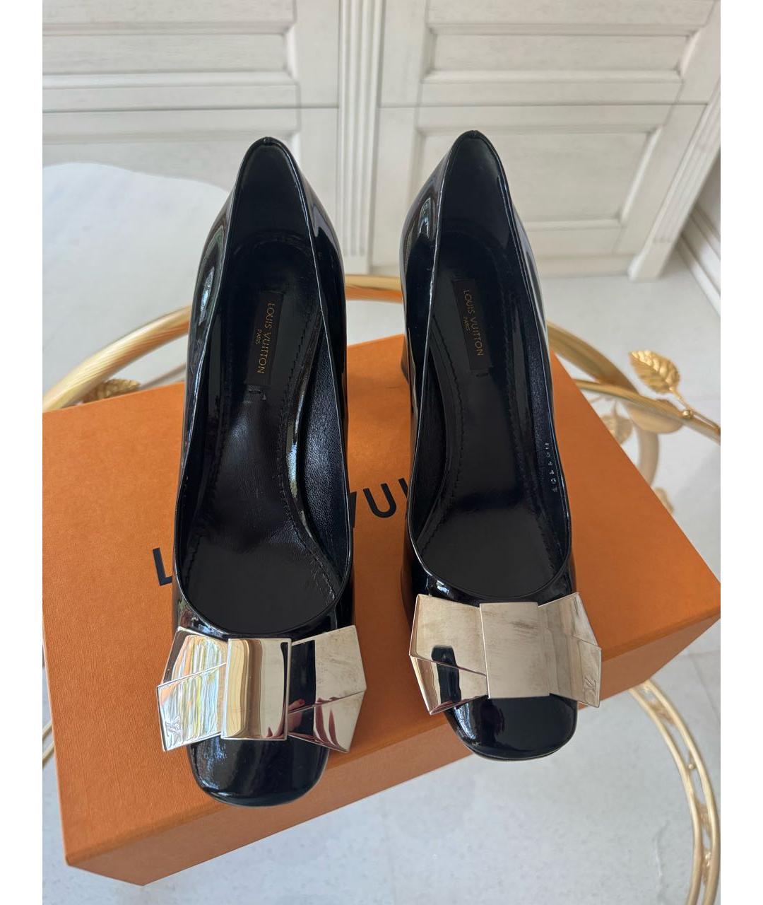 LOUIS VUITTON Черные туфли из лакированной кожи, фото 2