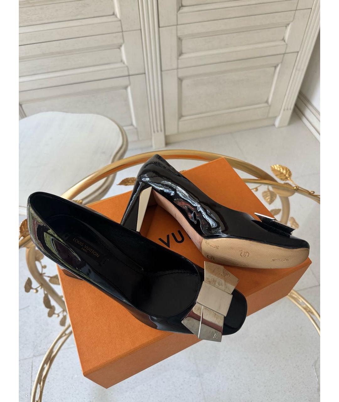 LOUIS VUITTON Черные туфли из лакированной кожи, фото 5