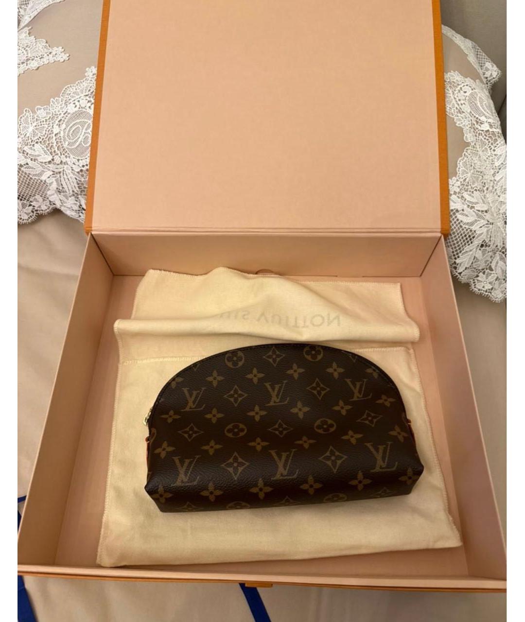 LOUIS VUITTON Коричневая косметичка, фото 2
