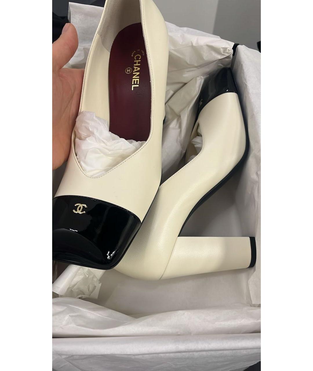 CHANEL Белые кожаные туфли, фото 4