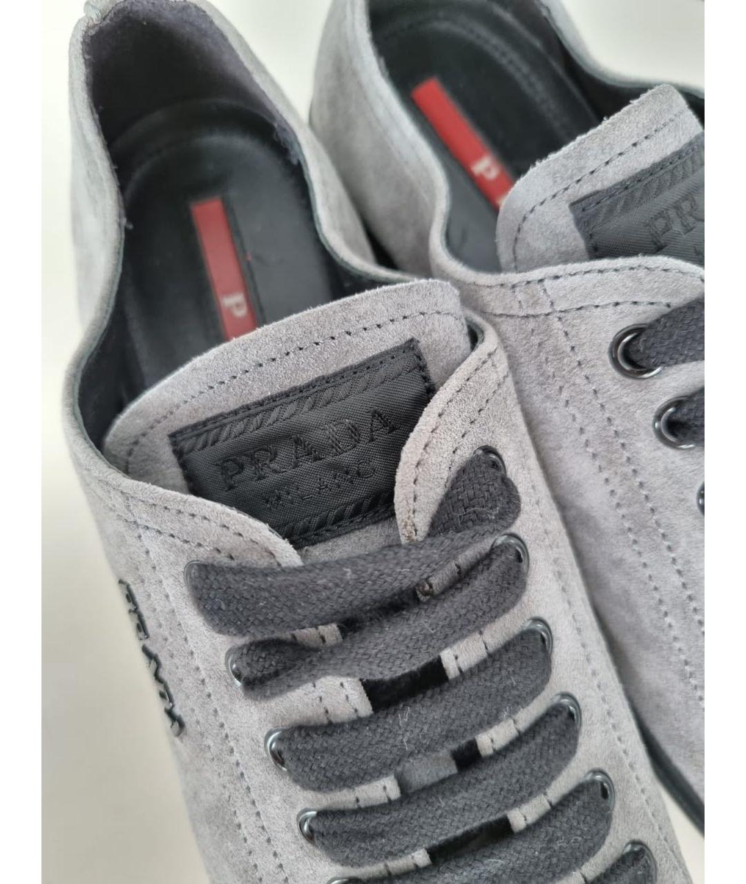 PRADA Серые замшевые кеды, фото 4