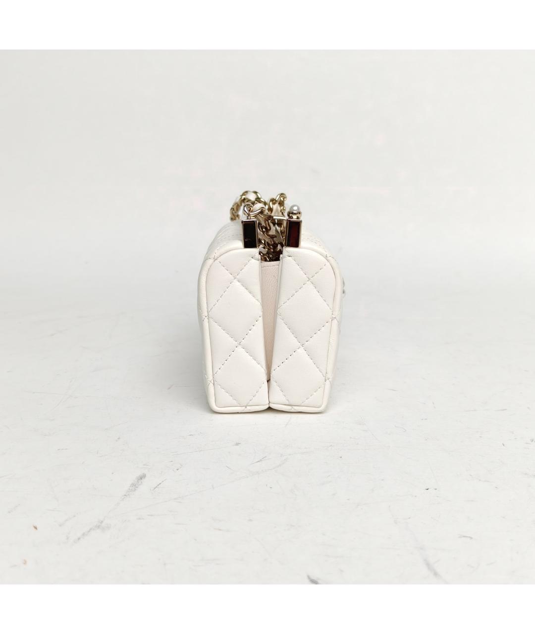 CHANEL Белая кожаная сумка через плечо, фото 3