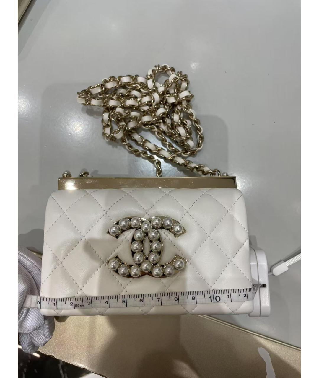 CHANEL Белая кожаная сумка через плечо, фото 5