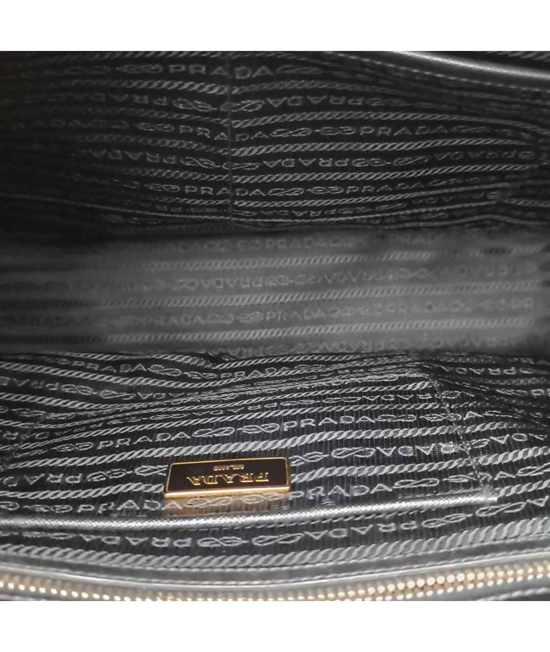 PRADA Черная кожаная сумка с короткими ручками, фото 8
