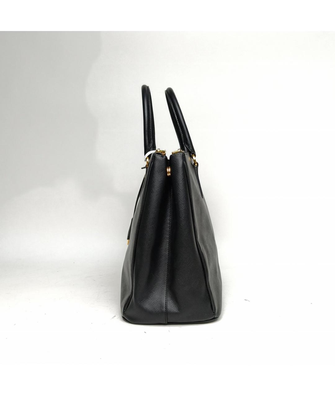 PRADA Черная кожаная сумка с короткими ручками, фото 3