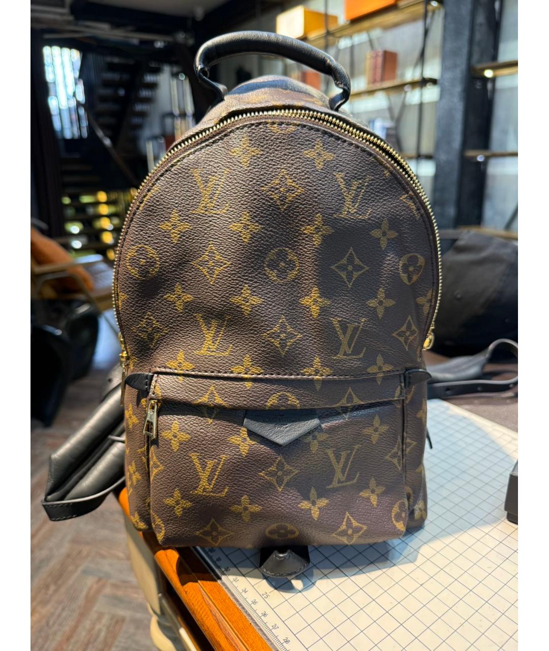 LOUIS VUITTON Коричневый рюкзак, фото 8