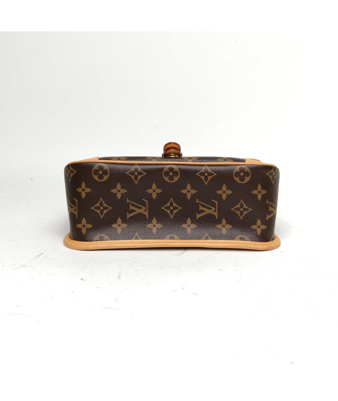 LOUIS VUITTON Коричневая сумка через плечо, фото 6