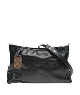 LOUIS VUITTON Сумка через плечо