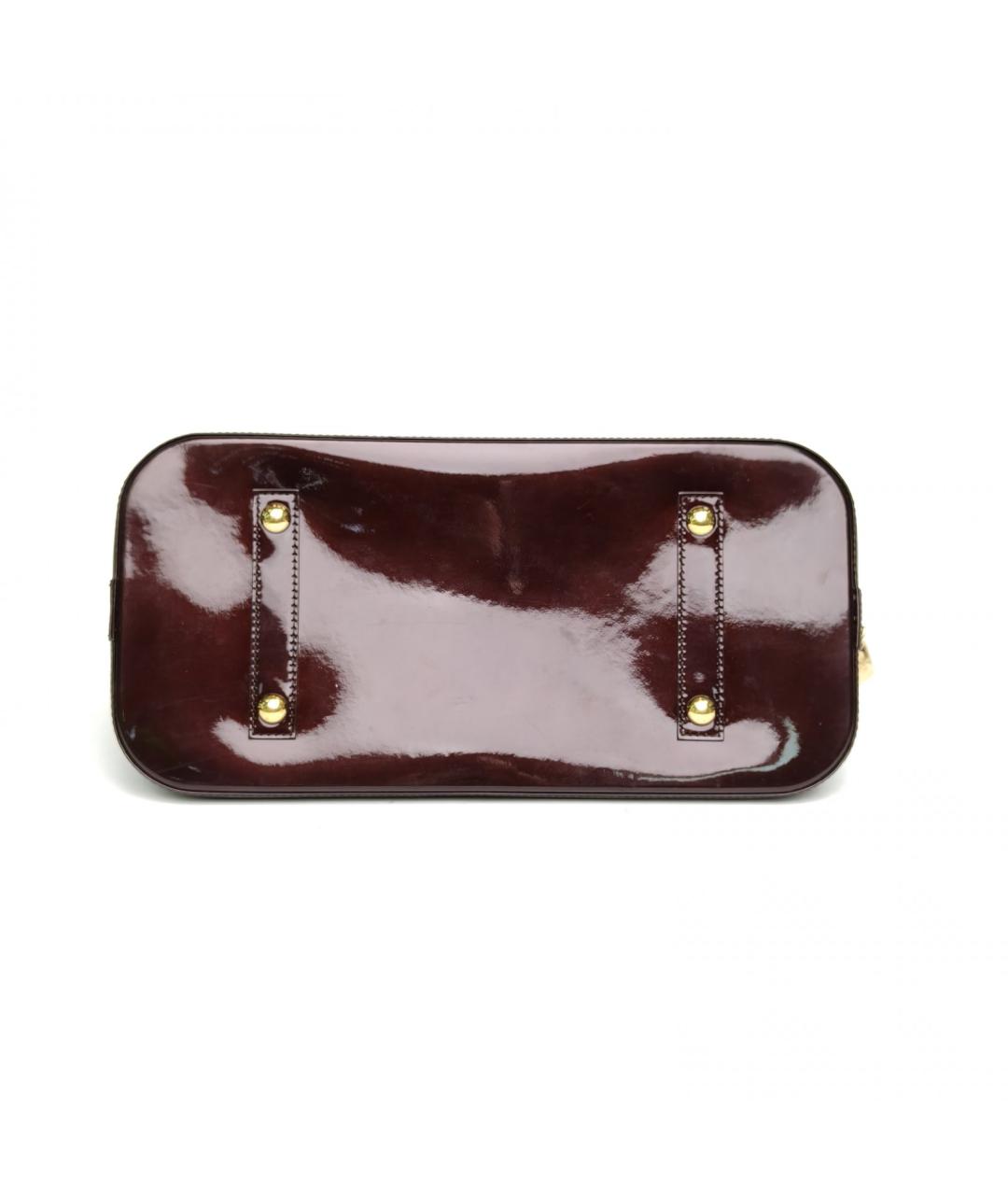 LOUIS VUITTON Бордовая сумка через плечо из лакированной кожи, фото 6