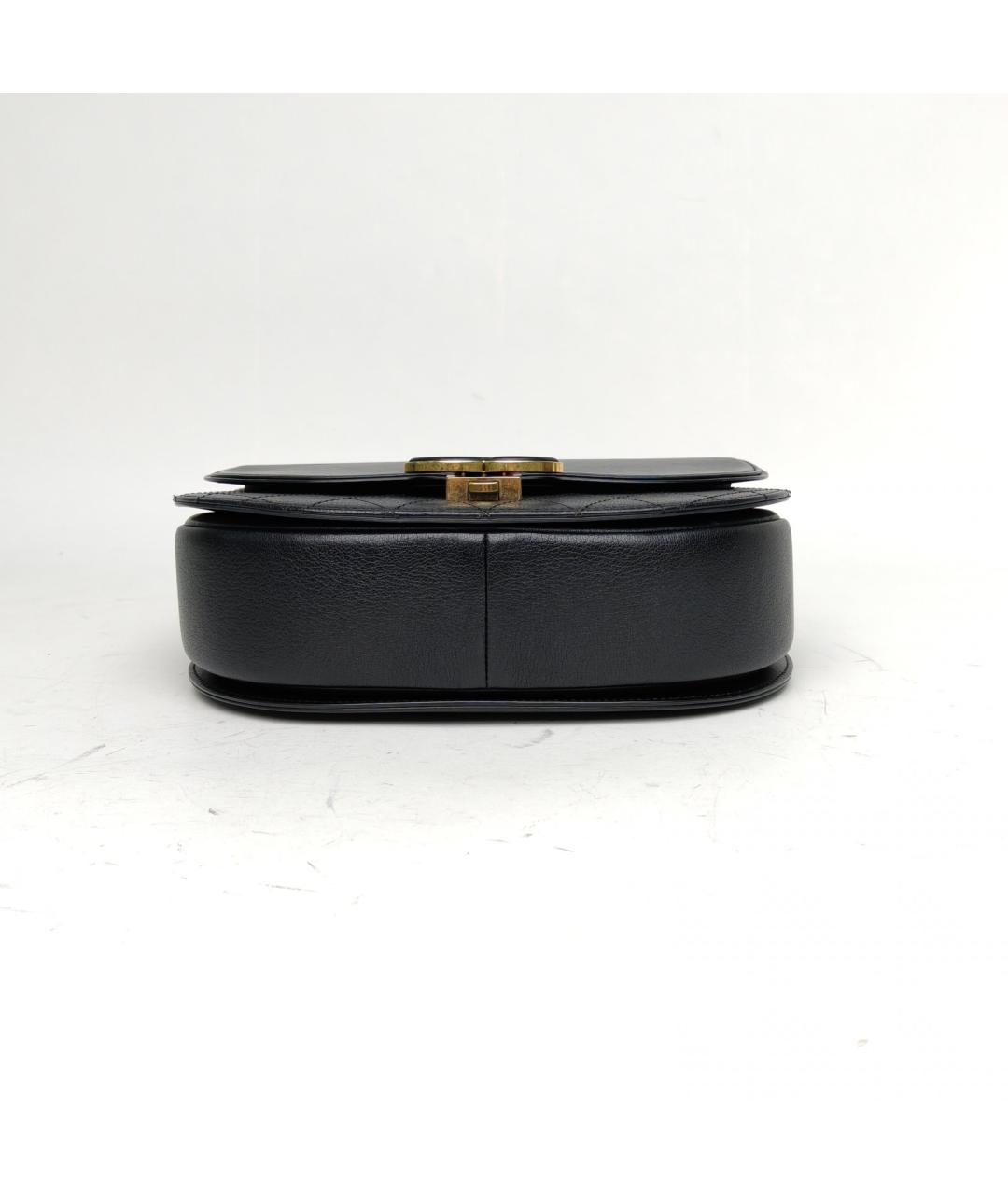 CHANEL Черная кожаная сумка с короткими ручками, фото 5