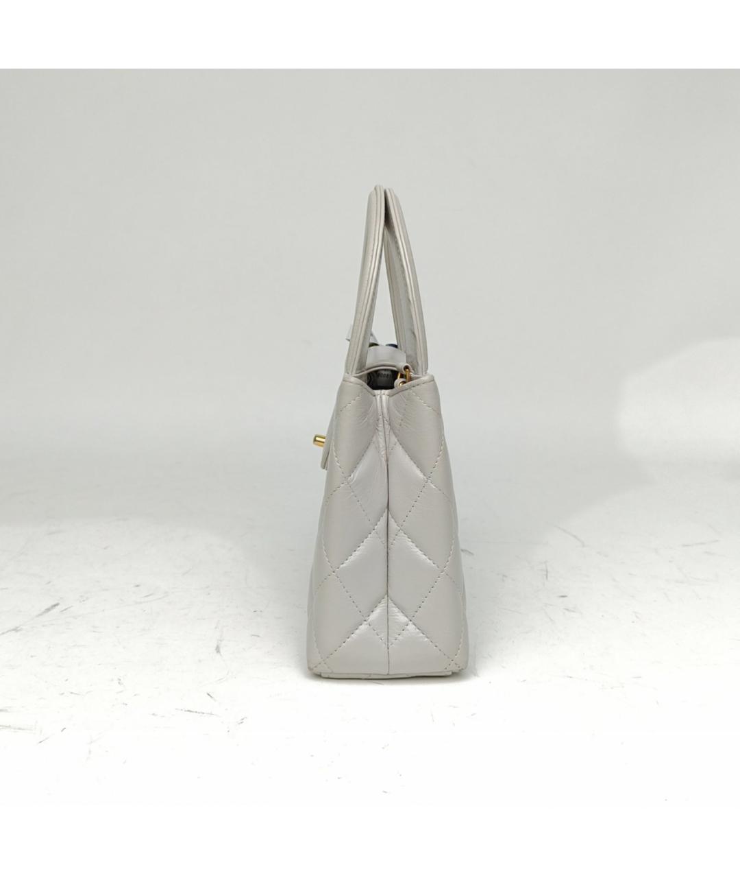 CHANEL Серая кожаная сумка с короткими ручками, фото 8