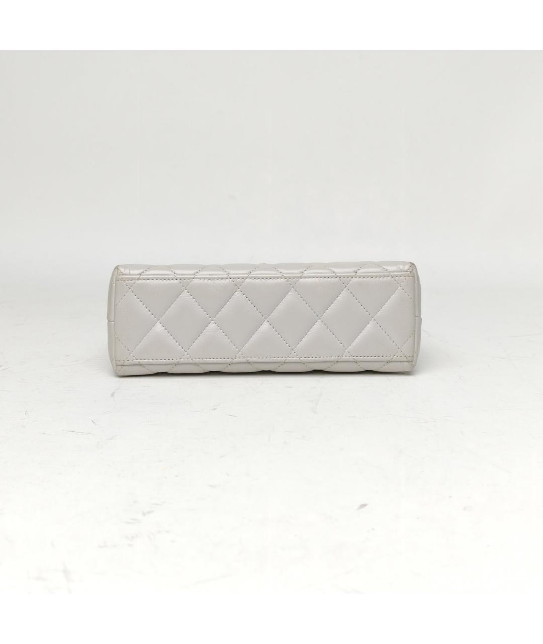 CHANEL Серая кожаная сумка с короткими ручками, фото 3