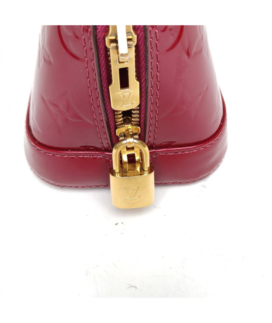 LOUIS VUITTON Бордовая сумка с короткими ручками из лакированной кожи, фото 7