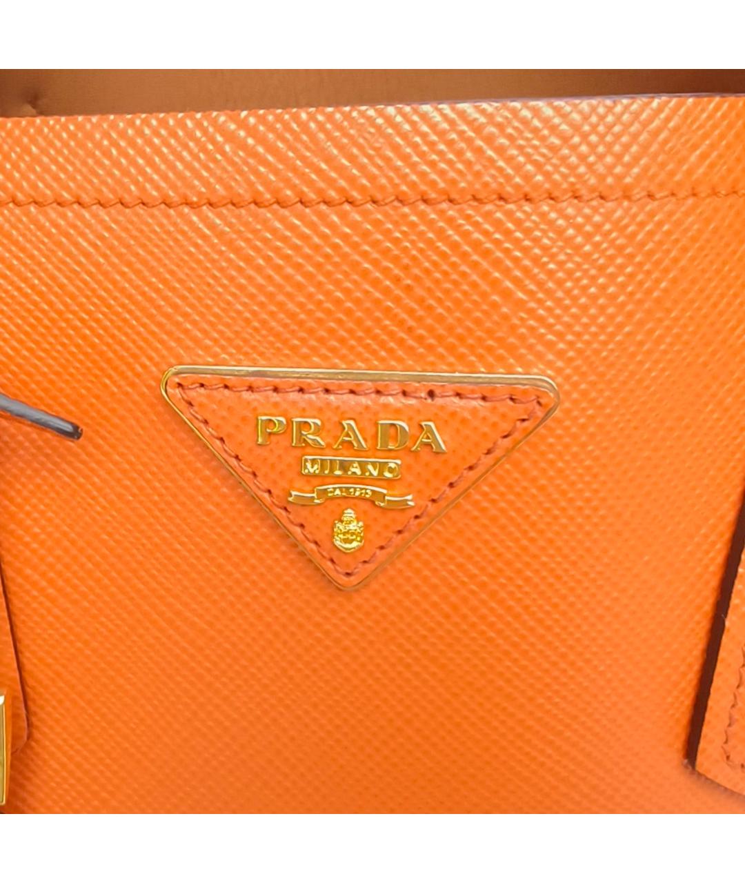 PRADA Оранжевая кожаная сумка с короткими ручками, фото 8
