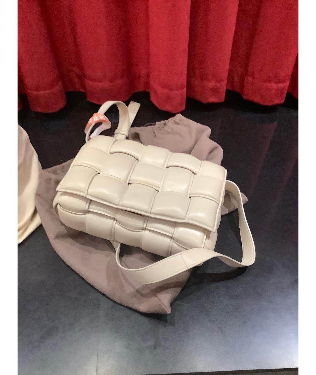 BOTTEGA VENETA Белая кожаная сумка через плечо, фото 8