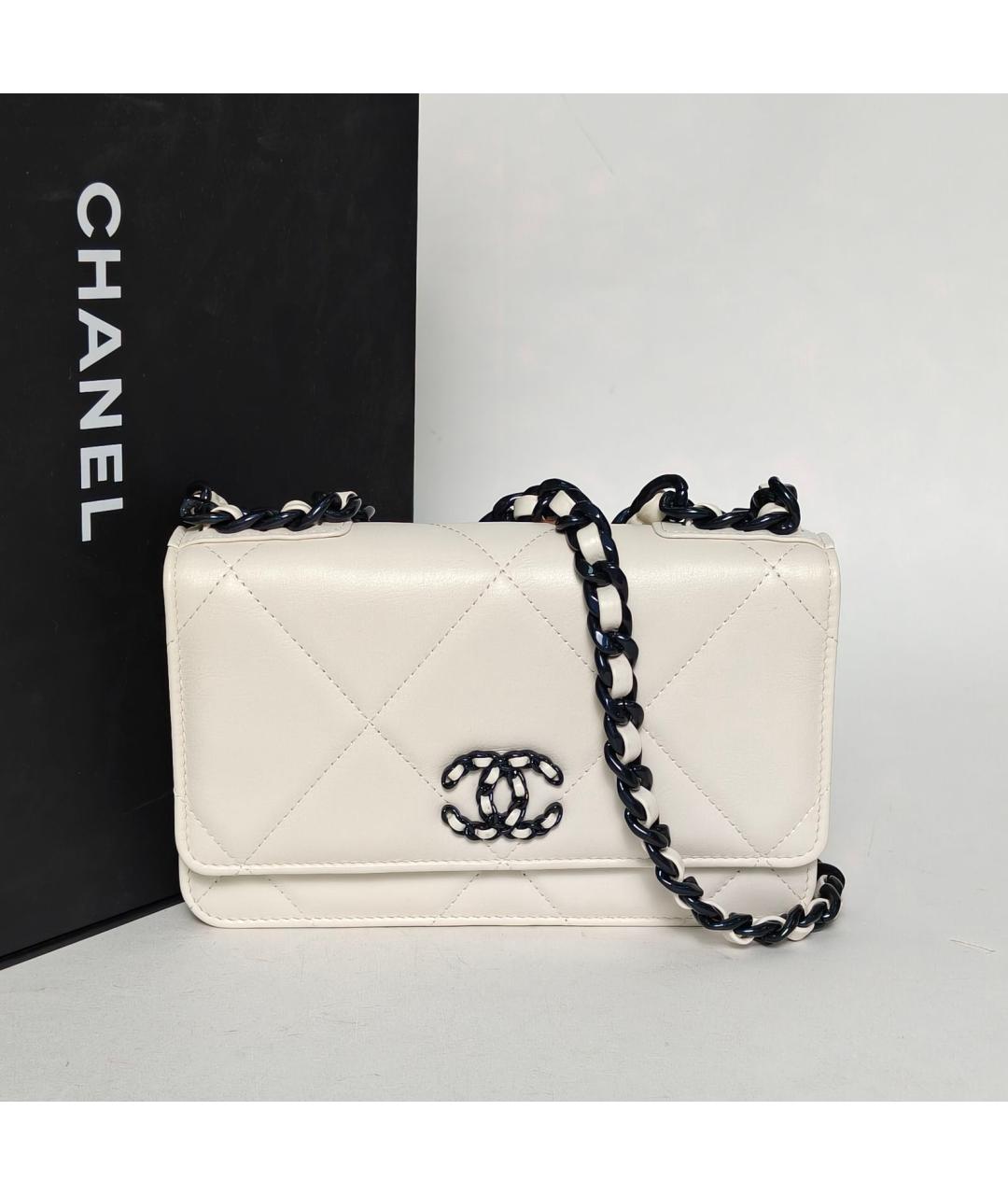 CHANEL Белая кожаная сумка через плечо, фото 9