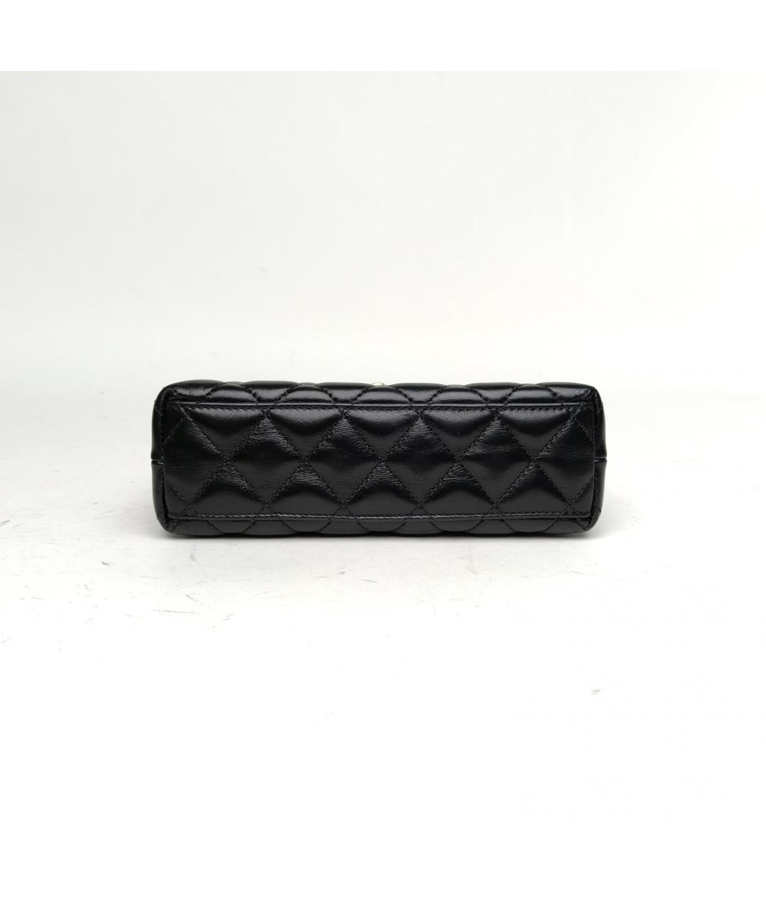 CHANEL Черная кожаная сумка с короткими ручками, фото 6
