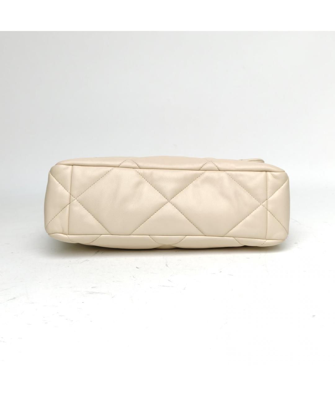 CHANEL Бежевая кожаная сумка через плечо, фото 6