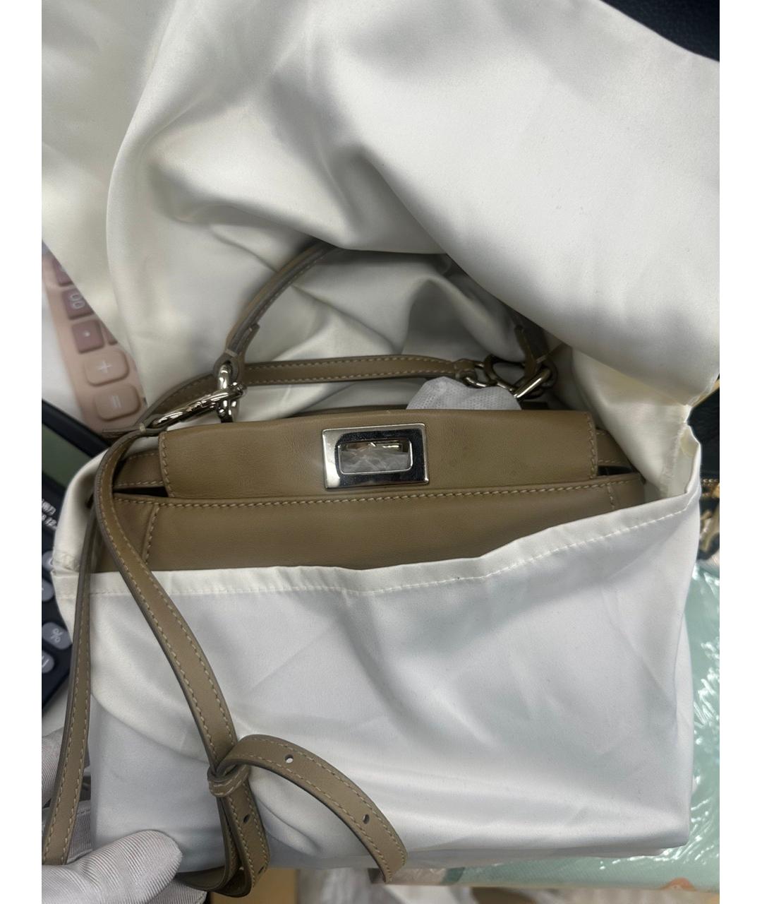 FENDI Коричневая кожаная сумка с короткими ручками, фото 9