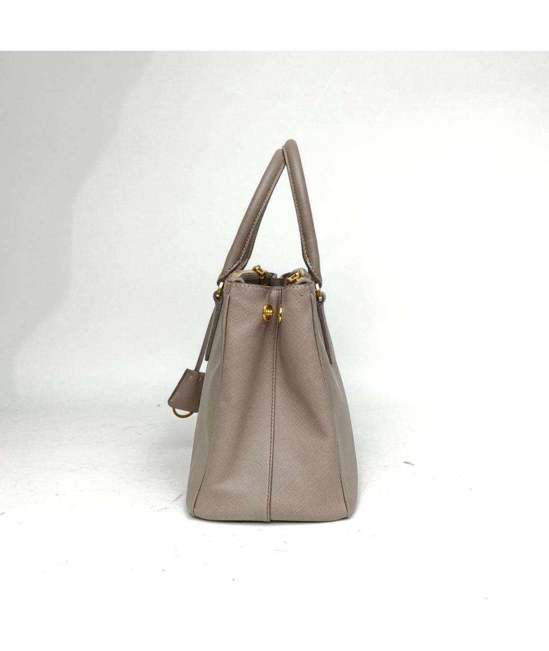 PRADA Серая кожаная сумка с короткими ручками, фото 3