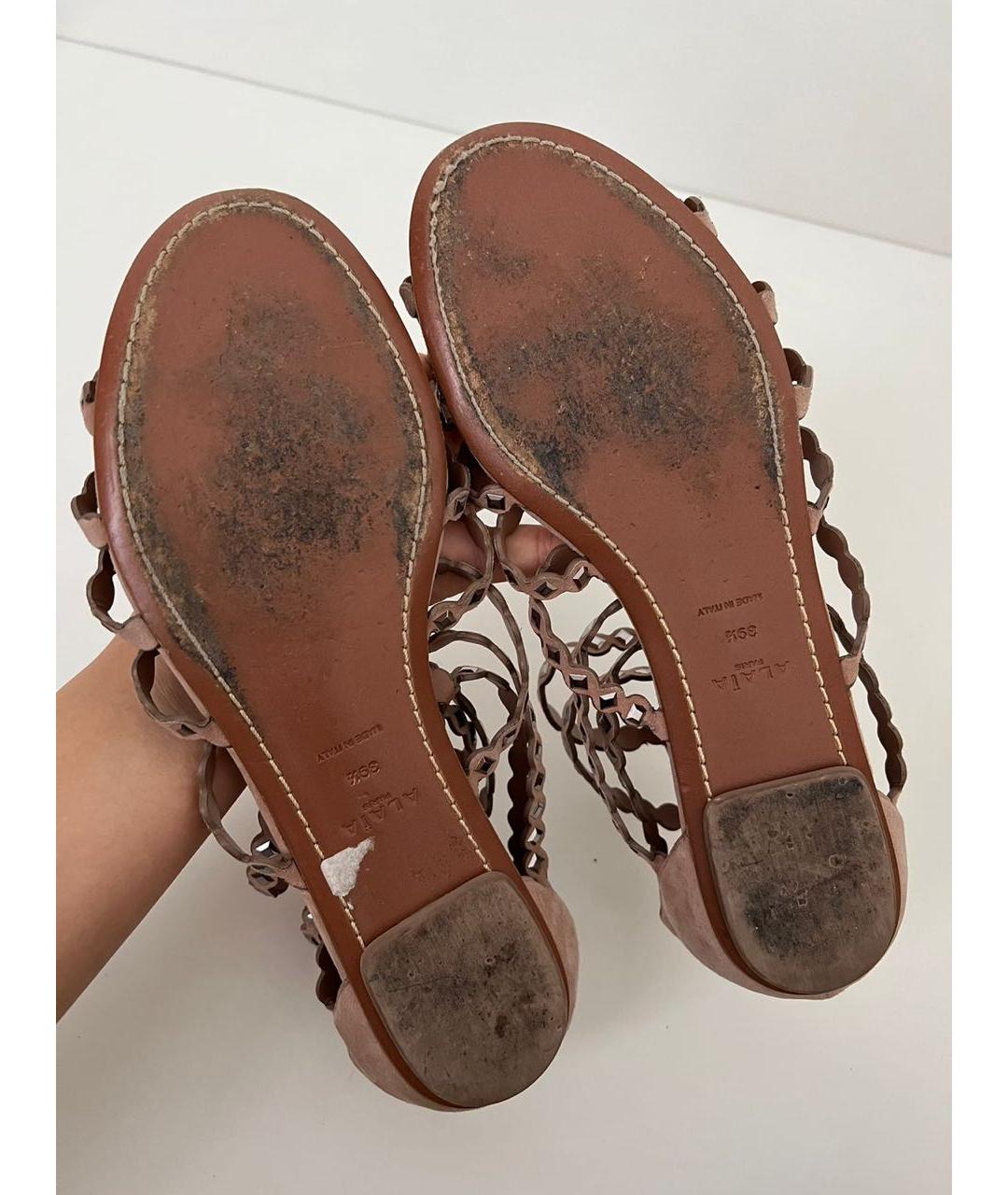 ALAIA Замшевые сандалии, фото 5