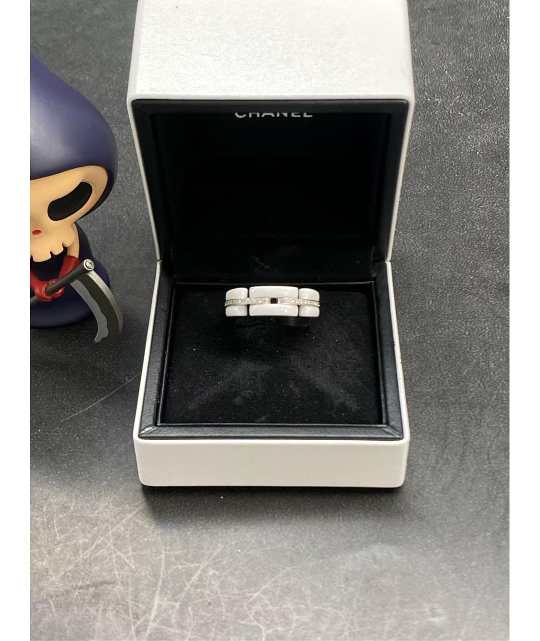 CHANEL Белое керамическое кольцо, фото 2