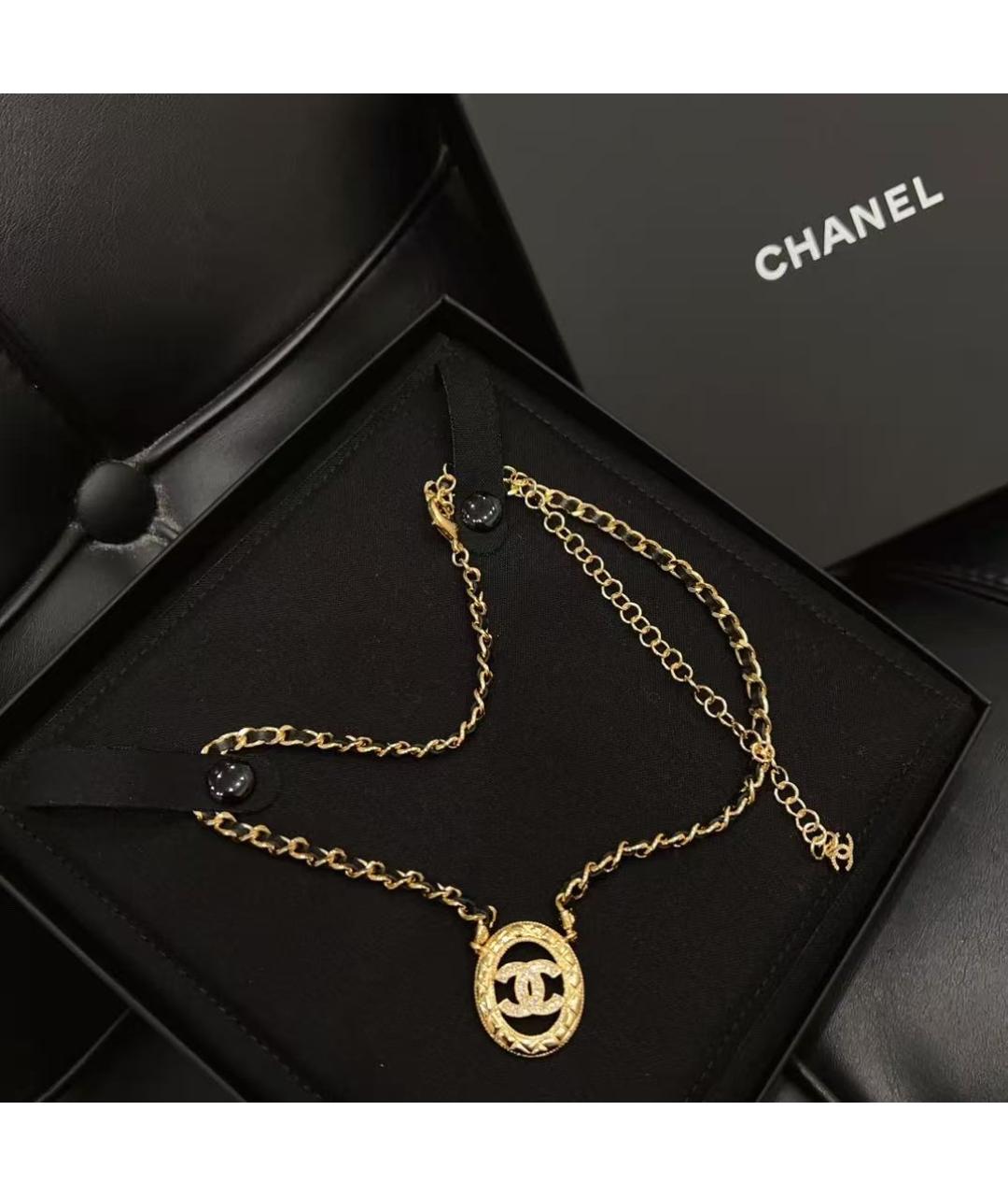 CHANEL Золотая подвеска, фото 2