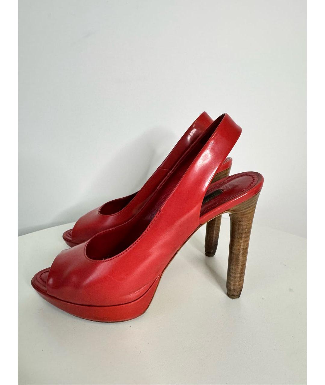 LOUIS VUITTON Коралловые туфли из лакированной кожи, фото 7