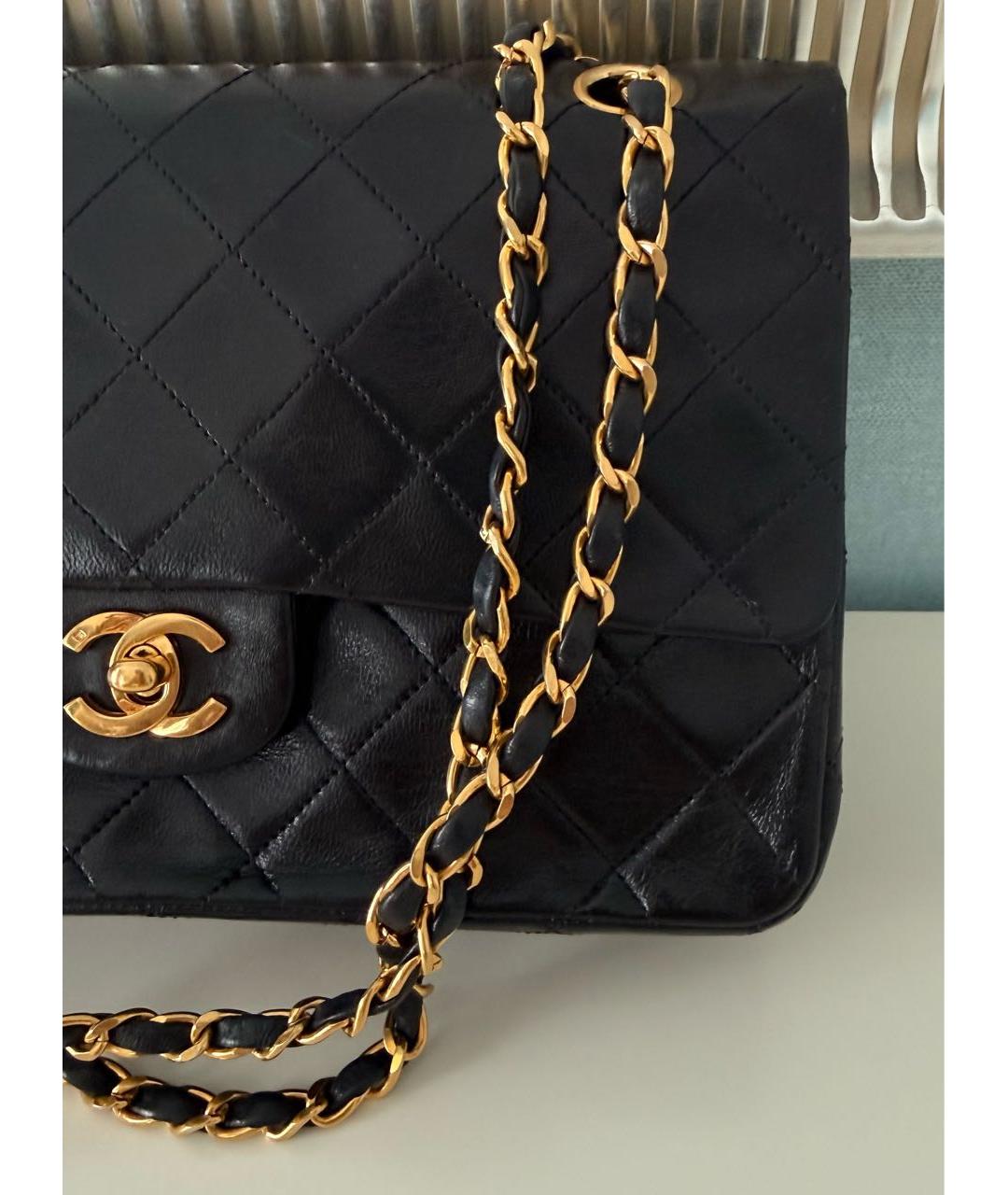 CHANEL Черная кожаная сумка с короткими ручками, фото 6