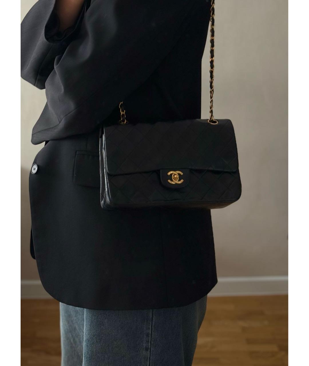 CHANEL Черная кожаная сумка с короткими ручками, фото 7