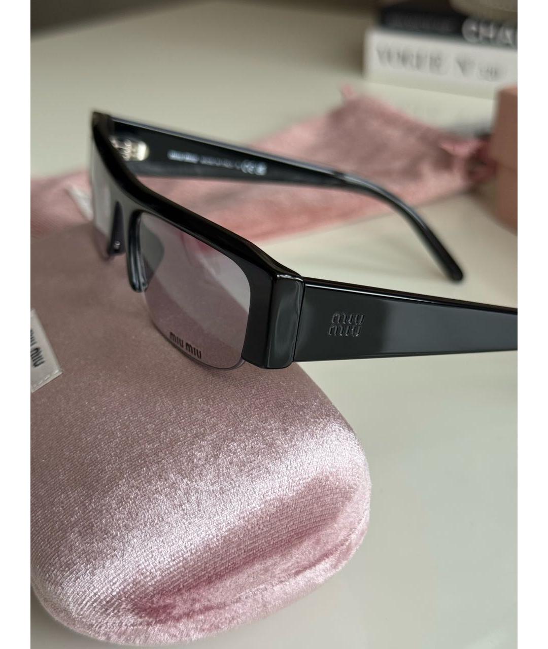 MIU MIU Черные пластиковые солнцезащитные очки, фото 3