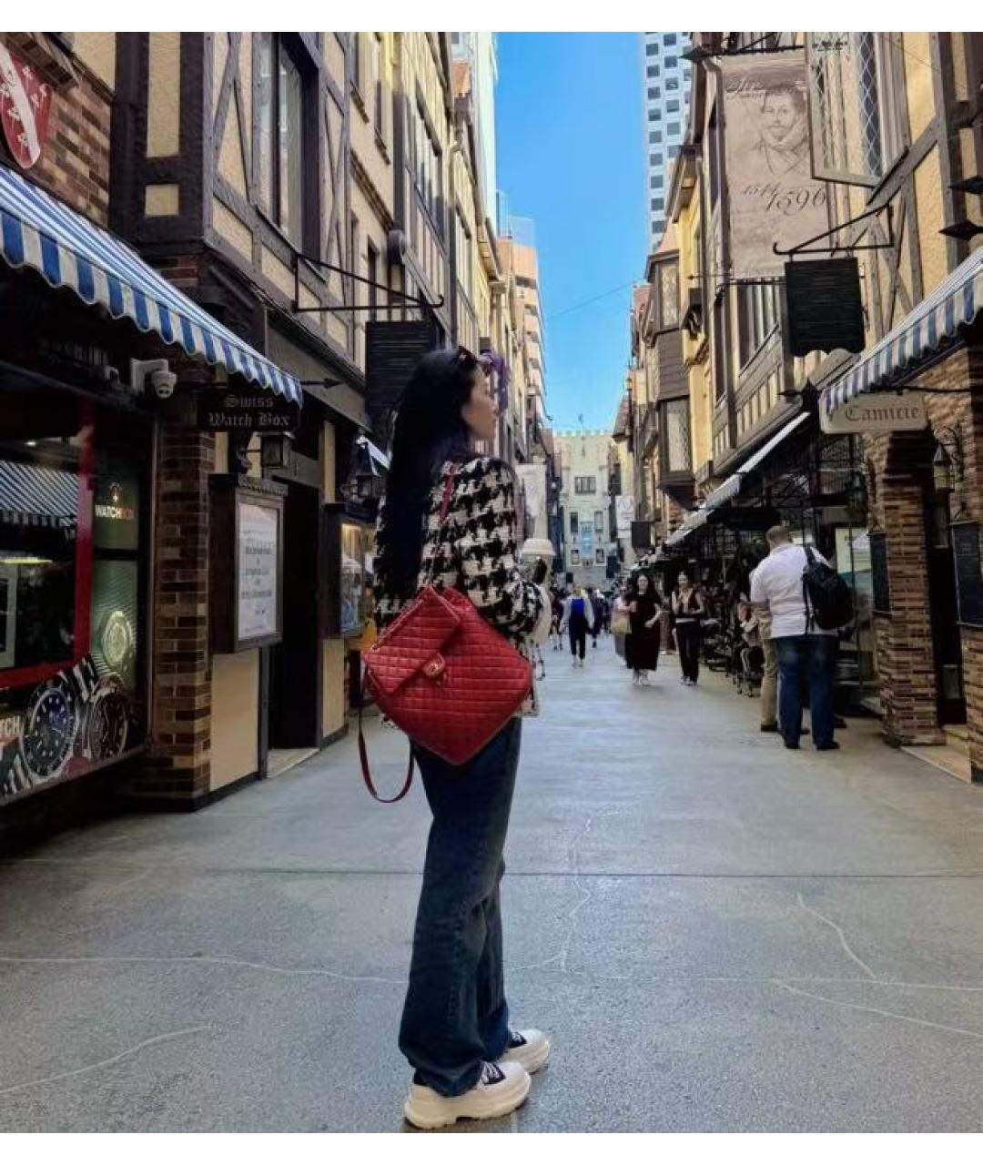 CHANEL Красный кожаный рюкзак, фото 7