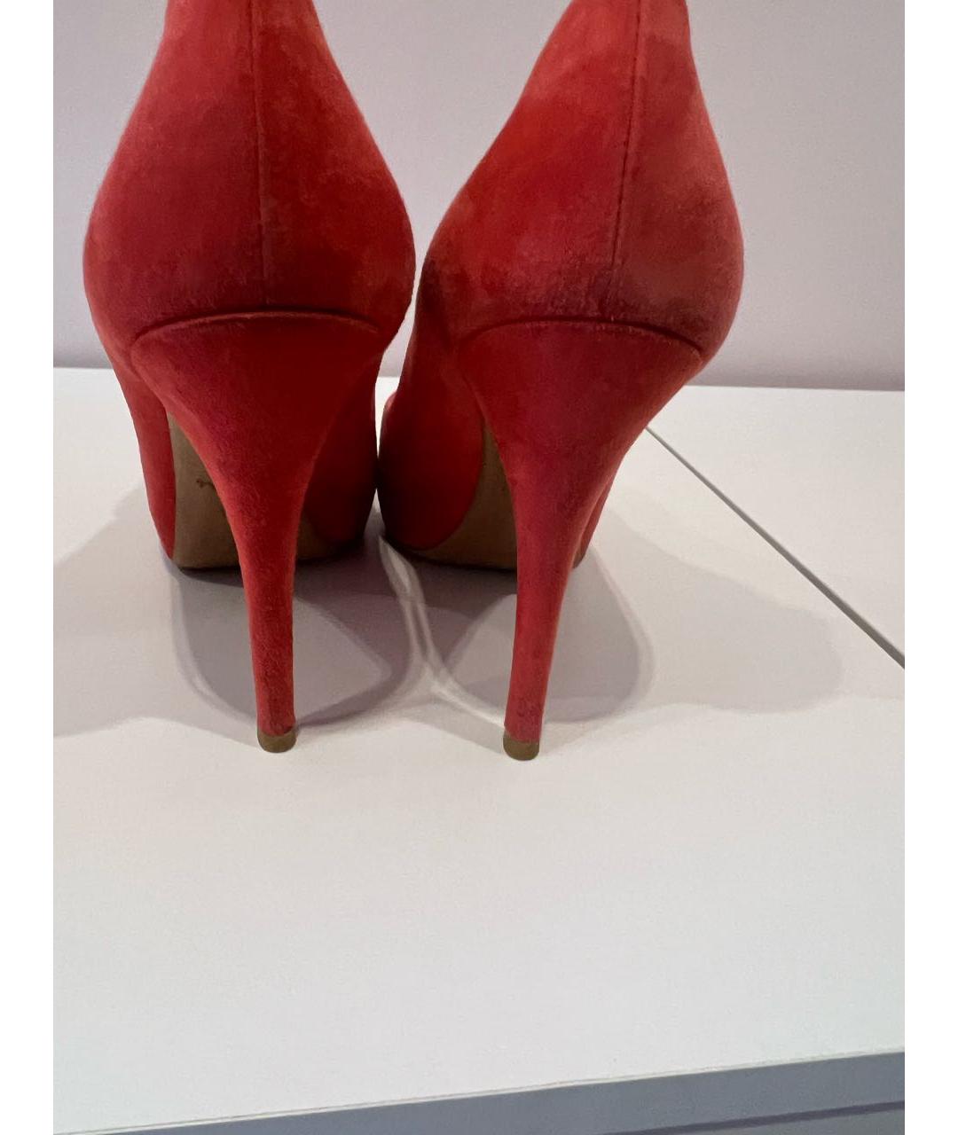 LOUIS VUITTON Красные замшевые туфли, фото 3