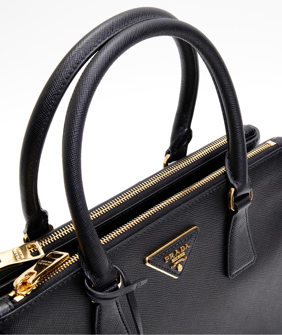 PRADA Черная кожаная сумка с короткими ручками, фото 5