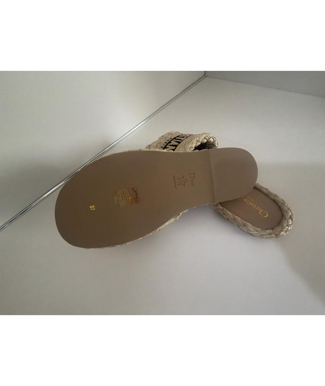CHRISTIAN DIOR Бежевые кожаные шлепанцы, фото 5