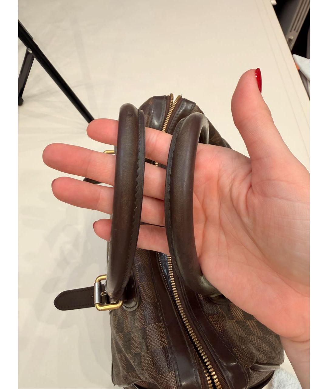 LOUIS VUITTON Коричневая кожаная сумка с короткими ручками, фото 4