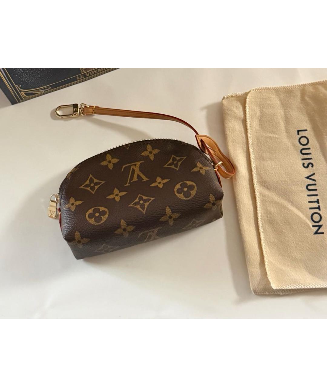 LOUIS VUITTON Коричневая косметичка, фото 4