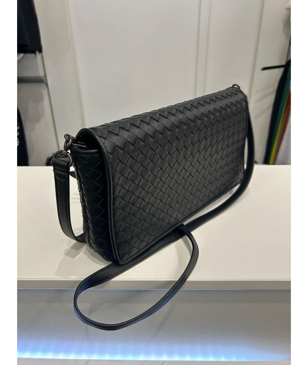 BOTTEGA VENETA Черная кожаная сумка на плечо, фото 2