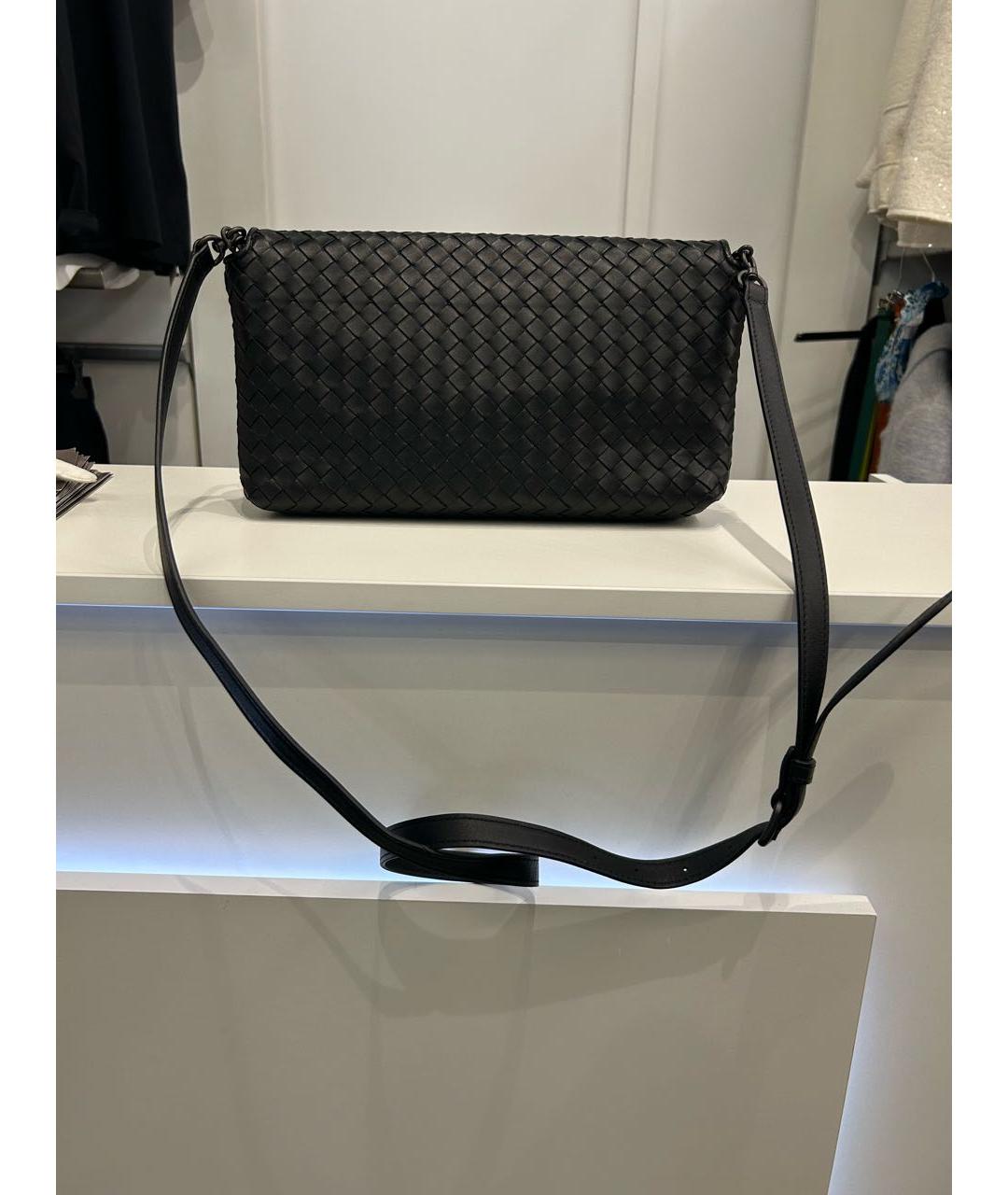 BOTTEGA VENETA Черная кожаная сумка на плечо, фото 3