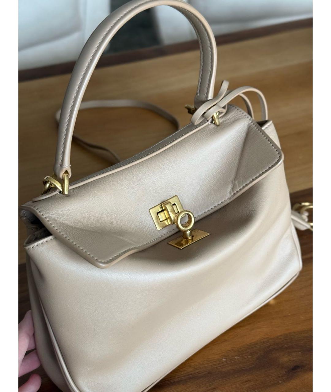 BALENCIAGA Бежевая кожаная сумка через плечо, фото 4