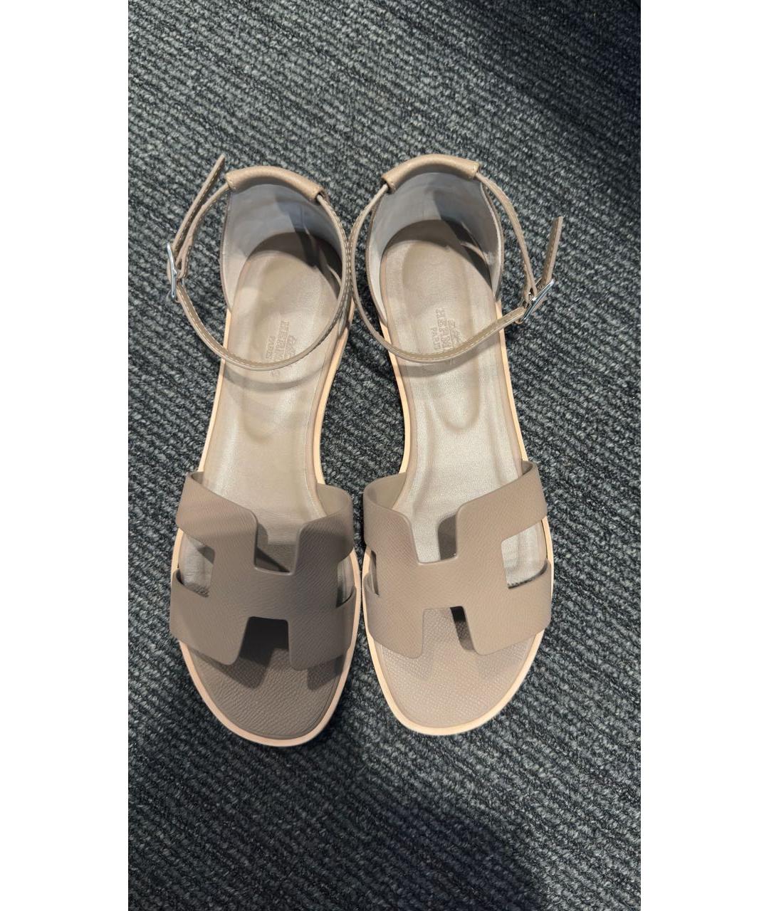 HERMES Бежевые кожаные сандалии, фото 2
