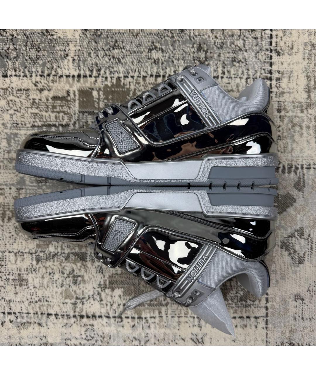 LOUIS VUITTON Серебряные кожаные низкие кроссовки / кеды, фото 5