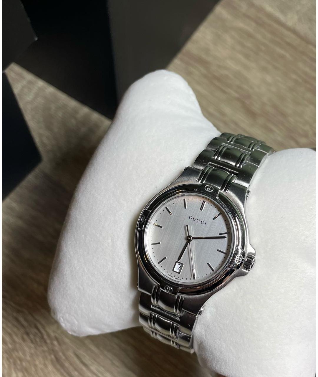 GUCCI Серебряные металлические часы, фото 2