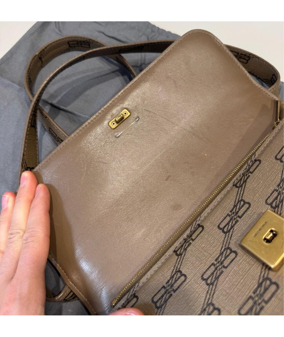 BALENCIAGA Бежевая сумка через плечо из искусственной кожи, фото 5