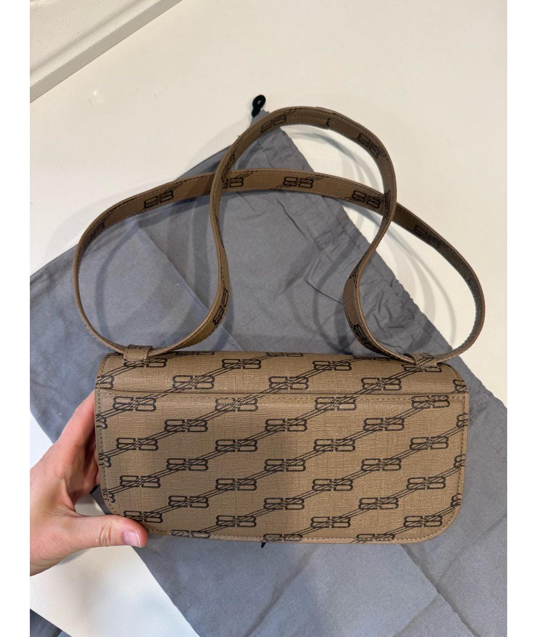 BALENCIAGA Бежевая сумка через плечо из искусственной кожи, фото 3