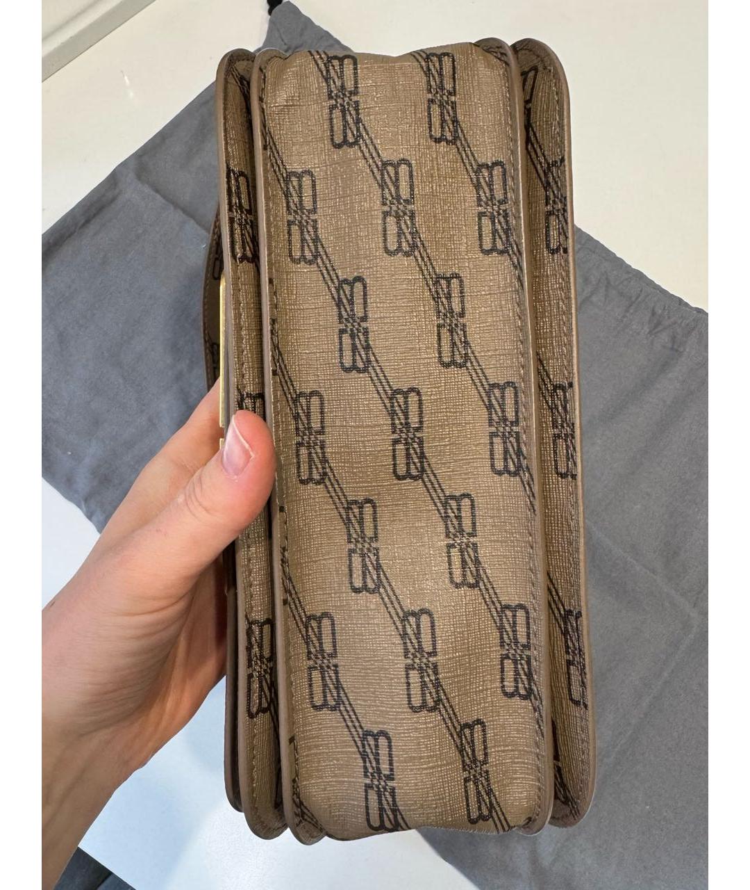 BALENCIAGA Бежевая сумка через плечо из искусственной кожи, фото 8