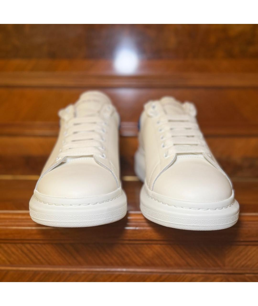 ALEXANDER MCQUEEN Белые кожаные низкие кроссовки / кеды, фото 2