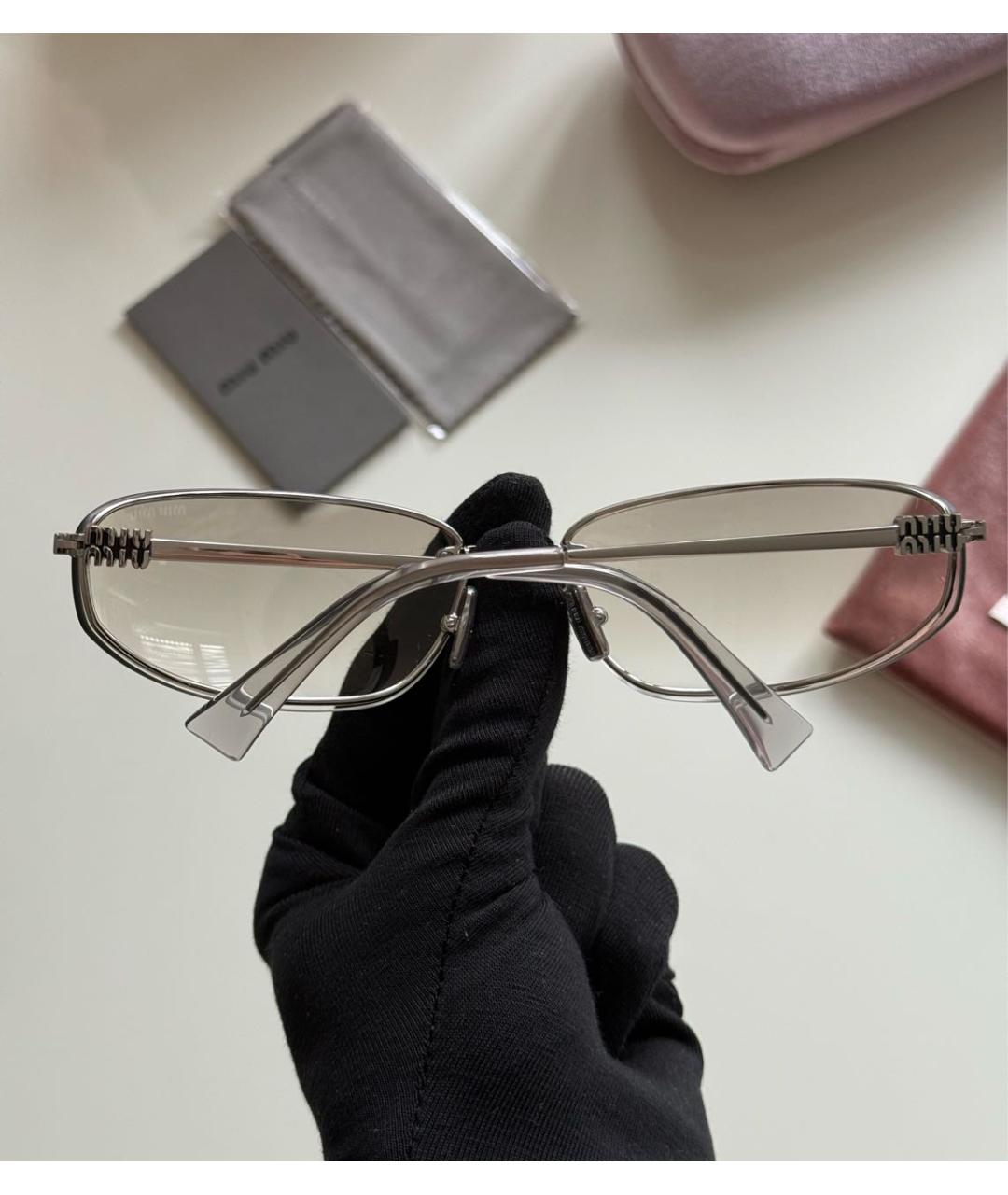 MIU MIU Серебряные металлические солнцезащитные очки, фото 4