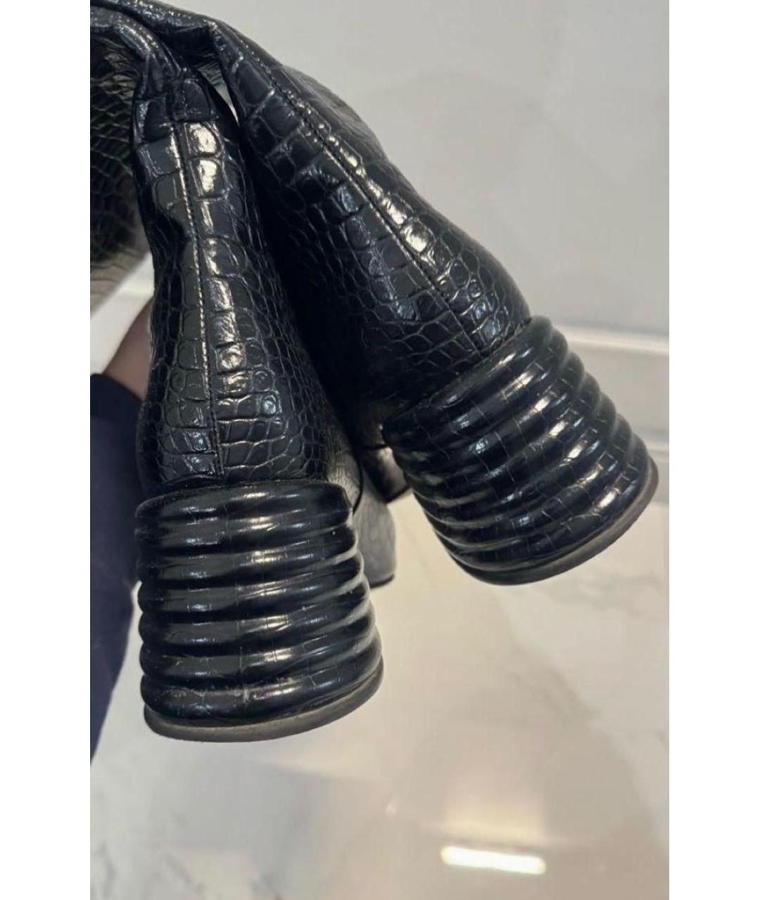 FENDI Черные сапоги из экзотической кожи, фото 3