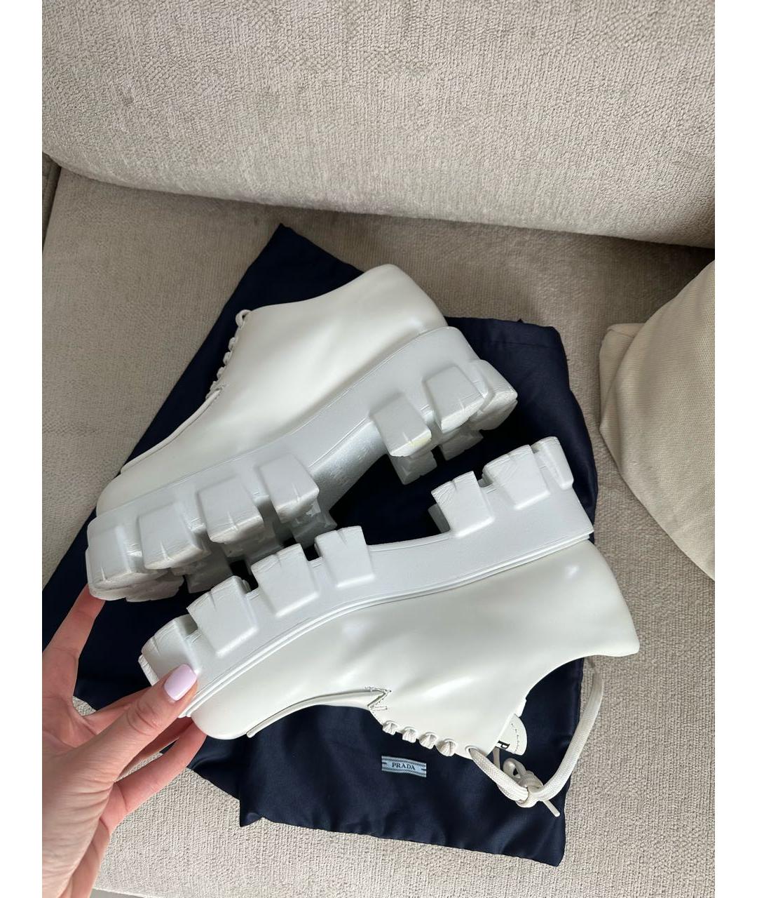 PRADA Белые ботинки, фото 3
